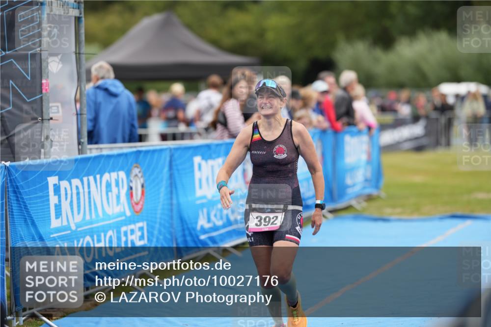 30.08.2026 - Elbe Triathlon Hamburg LAZAROV Photography http://msf.ph/oto/10027176 30.08.2026 10:51:43 Ziel 392 meine-sportfotos.de