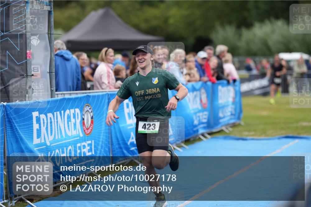30.08.2026 - Elbe Triathlon Hamburg LAZAROV Photography http://msf.ph/oto/10027178 30.08.2026 10:51:55 Ziel 423, 452, 536 meine-sportfotos.de