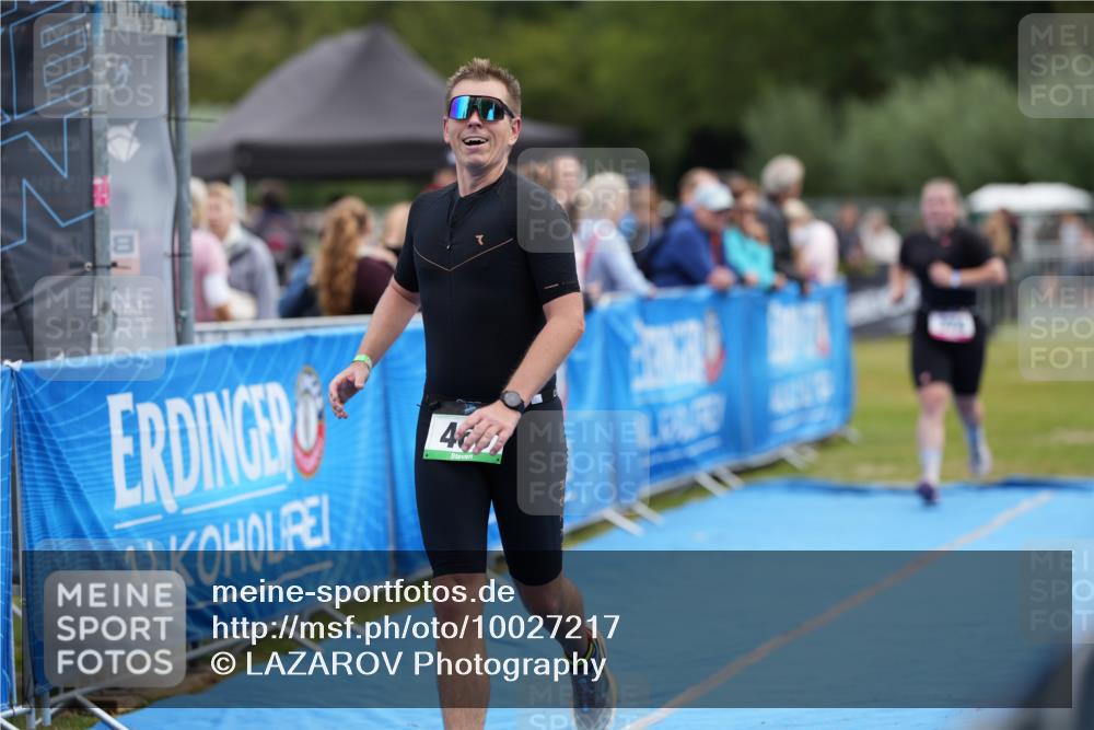 30.08.2026 - Elbe Triathlon Hamburg LAZAROV Photography http://msf.ph/oto/10027217 30.08.2026 10:54:29 Ziel 374, 466 meine-sportfotos.de