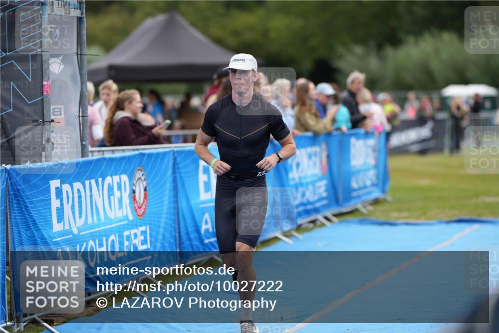 30.08.2026 - Elbe Triathlon Hamburg LAZAROV Photography http://msf.ph/oto/10027222 30.08.2026 10:55:07 Ziel 397 meine-sportfotos.de