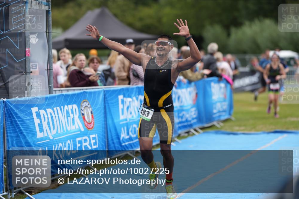 30.08.2026 - Elbe Triathlon Hamburg LAZAROV Photography http://msf.ph/oto/10027225 30.08.2026 10:55:18 Ziel 353, 438, 493, 519 meine-sportfotos.de