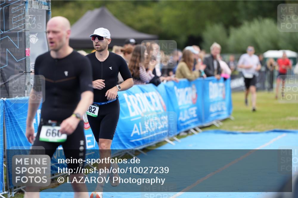 30.08.2026 - Elbe Triathlon Hamburg LAZAROV Photography http://msf.ph/oto/10027239 30.08.2026 10:55:39 Ziel 543, 582, 660 meine-sportfotos.de