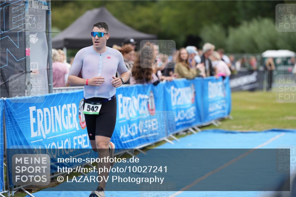 30.08.2026 - Elbe Triathlon Hamburg LAZAROV Photography http://msf.ph/oto/10027241 30.08.2026 10:55:45 Ziel 543 meine-sportfotos.de