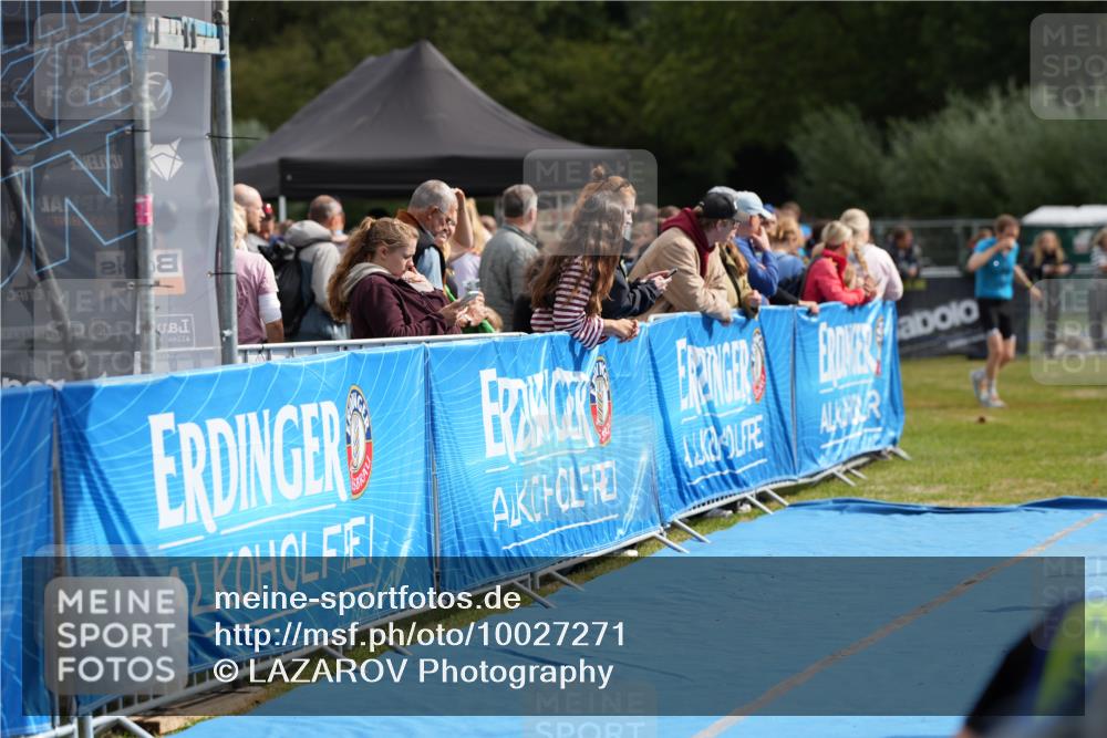 30.08.2026 - Elbe Triathlon Hamburg LAZAROV Photography http://msf.ph/oto/10027271 30.08.2026 10:58:18 Ziel  meine-sportfotos.de