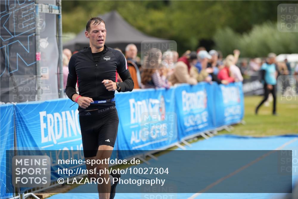 30.08.2026 - Elbe Triathlon Hamburg LAZAROV Photography http://msf.ph/oto/10027304 30.08.2026 10:59:19 Ziel 331, 405, 418, 542 meine-sportfotos.de