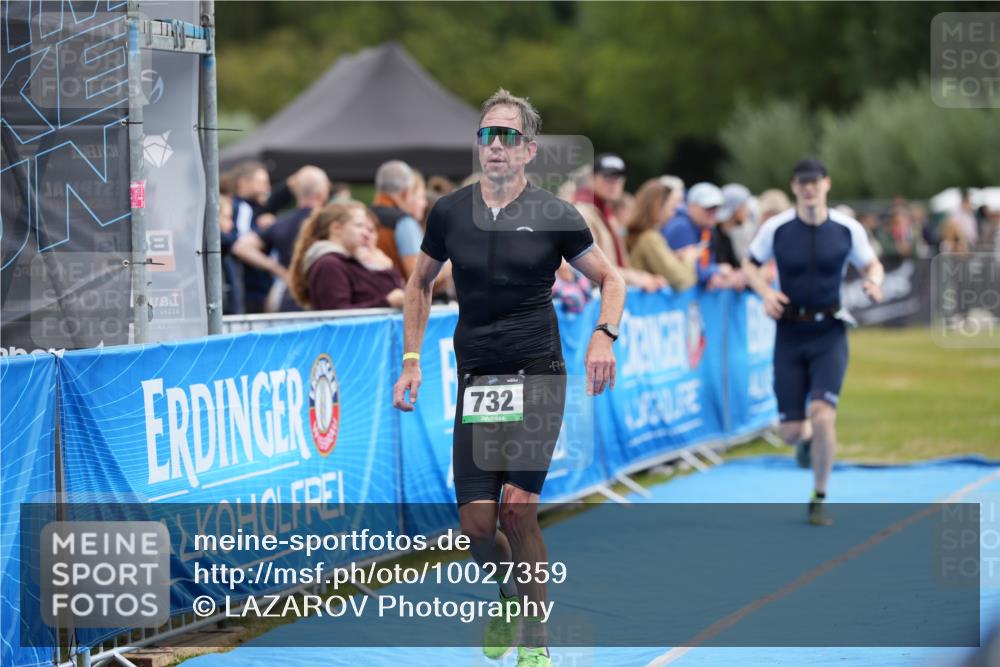 30.08.2026 - Elbe Triathlon Hamburg LAZAROV Photography http://msf.ph/oto/10027359 30.08.2026 11:02:20 Ziel 501, 529, 732 meine-sportfotos.de