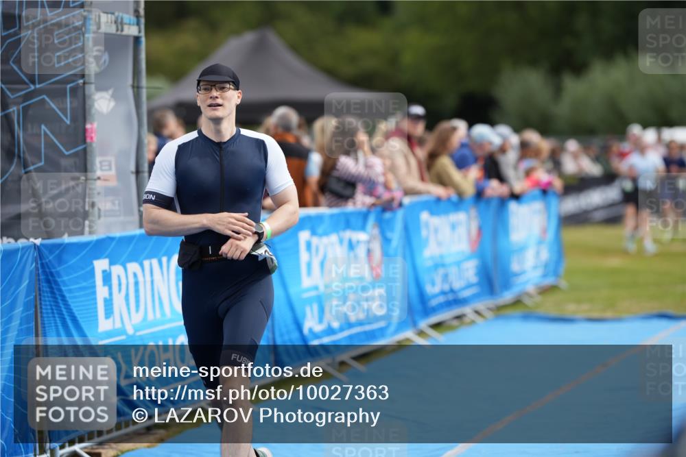 30.08.2026 - Elbe Triathlon Hamburg LAZAROV Photography http://msf.ph/oto/10027363 30.08.2026 11:02:22 Ziel 501, 529, 597, 732 meine-sportfotos.de