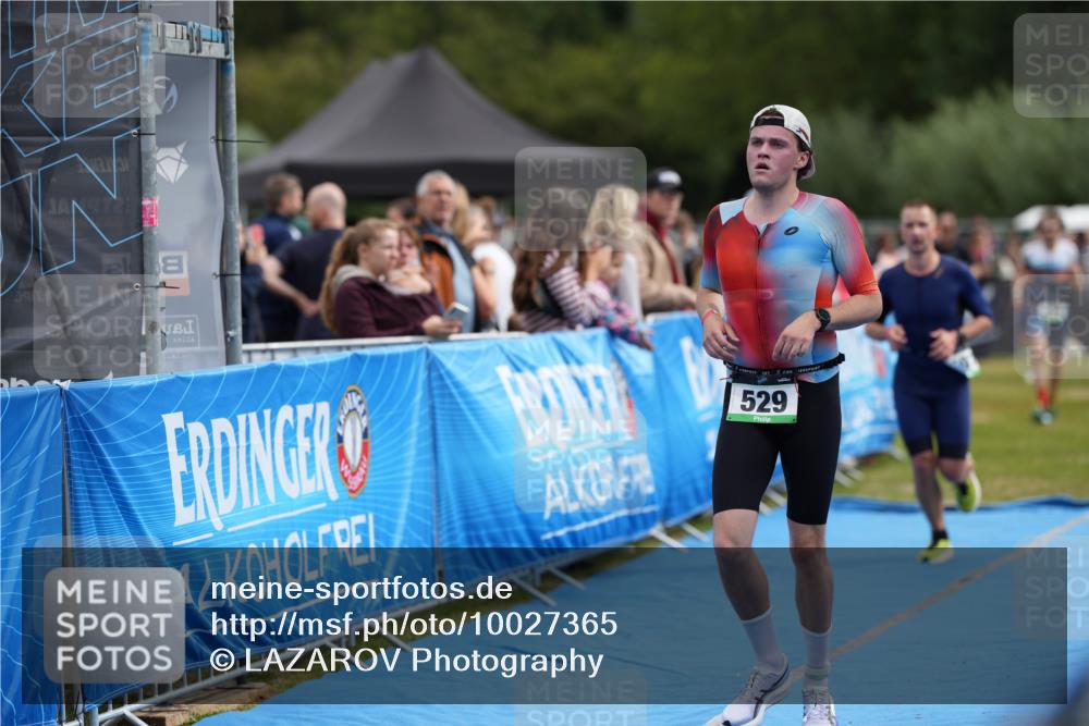 30.08.2026 - Elbe Triathlon Hamburg LAZAROV Photography http://msf.ph/oto/10027365 30.08.2026 11:02:28 Ziel 434, 529, 597 meine-sportfotos.de