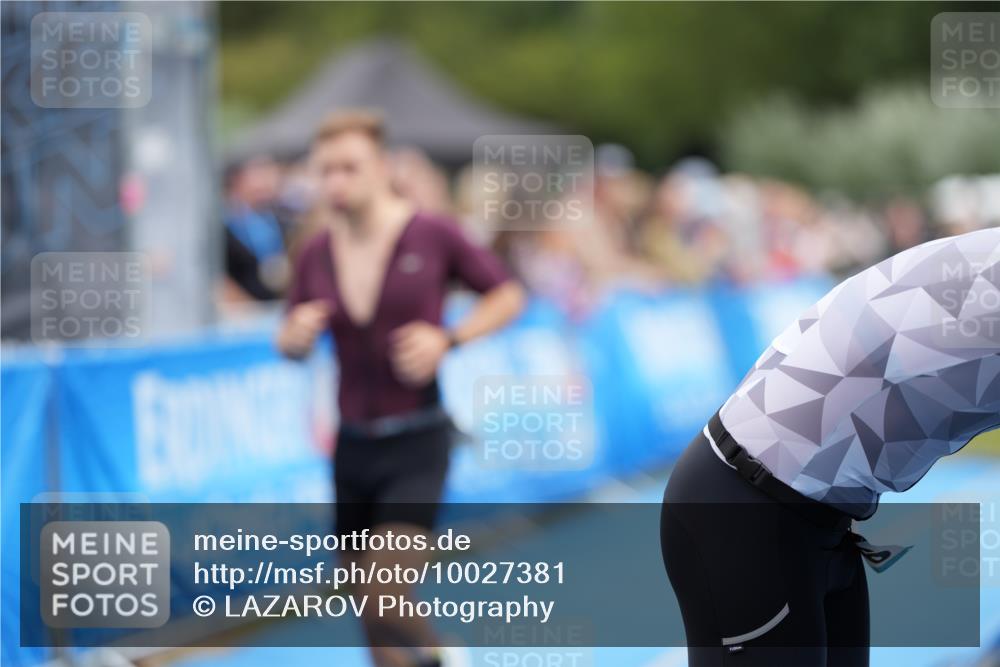 30.08.2026 - Elbe Triathlon Hamburg LAZAROV Photography http://msf.ph/oto/10027381 30.08.2026 11:02:51 Ziel 525 meine-sportfotos.de