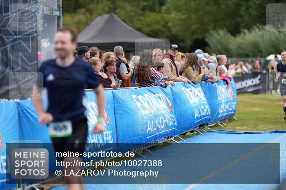 30.08.2026 - Elbe Triathlon Hamburg LAZAROV Photography http://msf.ph/oto/10027388 30.08.2026 11:03:18 Ziel 459, 563 meine-sportfotos.de
