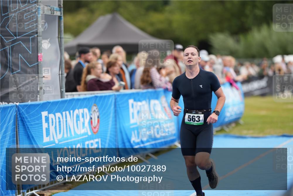 30.08.2026 - Elbe Triathlon Hamburg LAZAROV Photography http://msf.ph/oto/10027389 30.08.2026 11:03:22 Ziel 563 meine-sportfotos.de