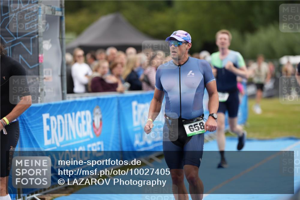 30.08.2026 - Elbe Triathlon Hamburg LAZAROV Photography http://msf.ph/oto/10027405 30.08.2026 11:04:05 Ziel 449, 642, 658, 664, 1897 meine-sportfotos.de
