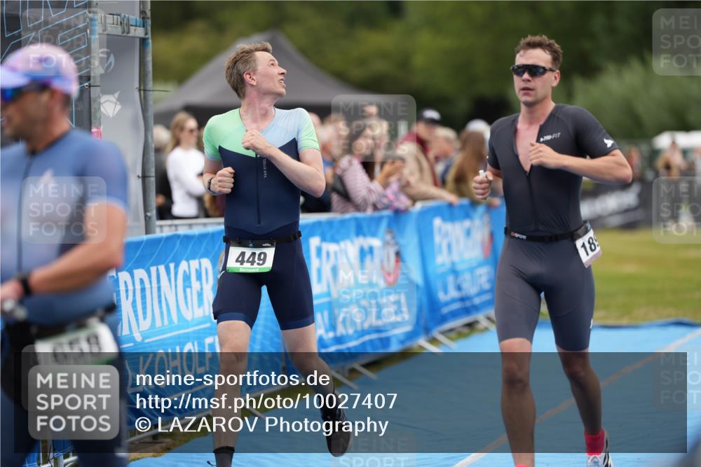 30.08.2026 - Elbe Triathlon Hamburg LAZAROV Photography http://msf.ph/oto/10027407 30.08.2026 11:04:07 Ziel 449, 642, 658, 1897 meine-sportfotos.de