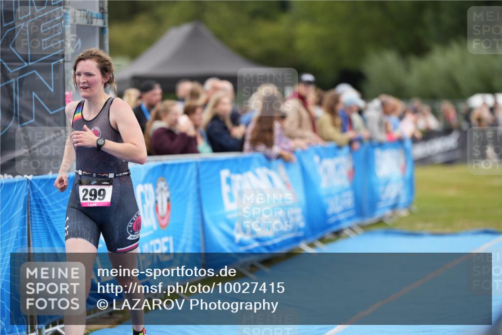 30.08.2026 - Elbe Triathlon Hamburg LAZAROV Photography http://msf.ph/oto/10027415 30.08.2026 11:04:49 Ziel 299, 673 meine-sportfotos.de