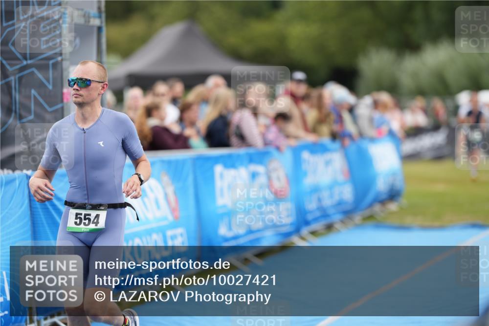 30.08.2026 - Elbe Triathlon Hamburg LAZAROV Photography http://msf.ph/oto/10027421 30.08.2026 11:05:08 Ziel 554, 656 meine-sportfotos.de
