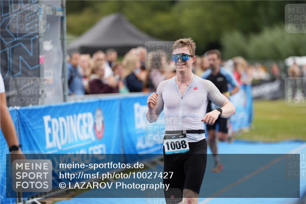 30.08.2026 - Elbe Triathlon Hamburg LAZAROV Photography http://msf.ph/oto/10027427 30.08.2026 11:05:17 Ziel 656, 698, 1008 meine-sportfotos.de