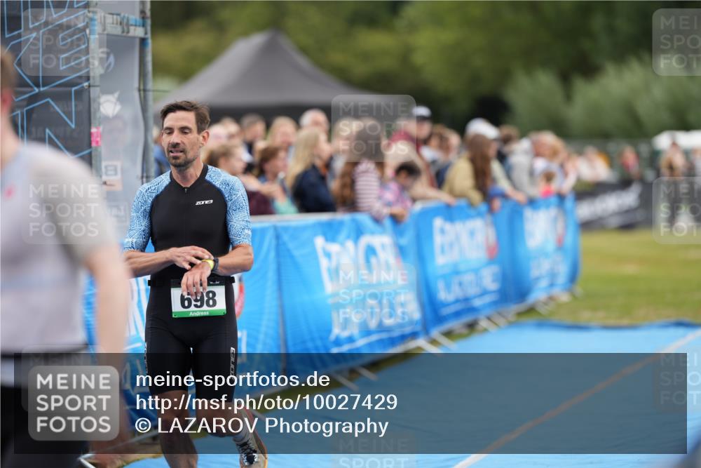 30.08.2026 - Elbe Triathlon Hamburg LAZAROV Photography http://msf.ph/oto/10027429 30.08.2026 11:05:19 Ziel 656, 698, 1008 meine-sportfotos.de