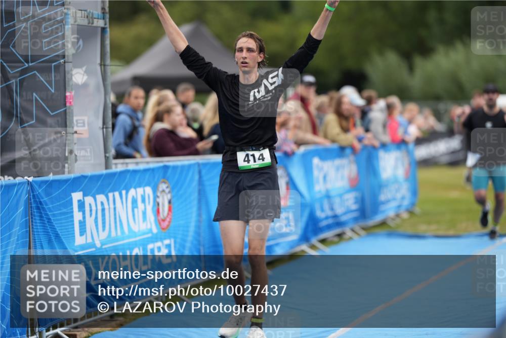 30.08.2026 - Elbe Triathlon Hamburg LAZAROV Photography http://msf.ph/oto/10027437 30.08.2026 11:05:55 Ziel 414, 431, 779 meine-sportfotos.de
