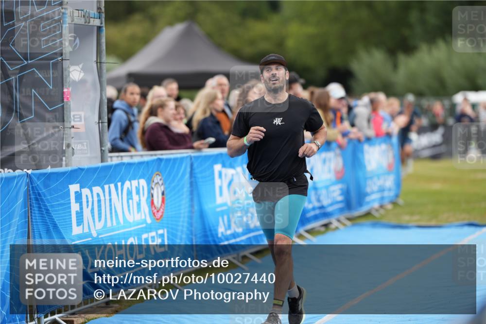30.08.2026 - Elbe Triathlon Hamburg LAZAROV Photography http://msf.ph/oto/10027440 30.08.2026 11:05:58 Ziel 414, 431, 671, 779 meine-sportfotos.de