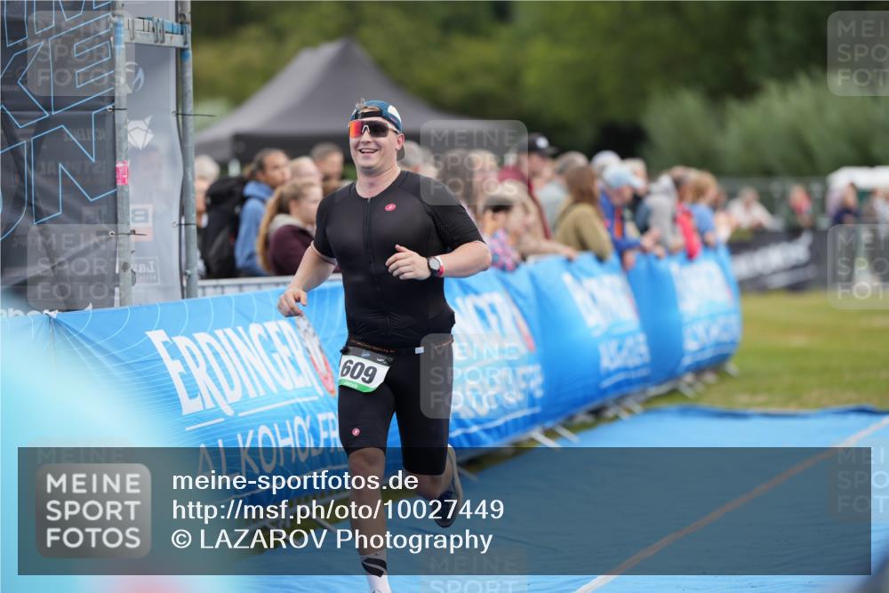 30.08.2026 - Elbe Triathlon Hamburg LAZAROV Photography http://msf.ph/oto/10027449 30.08.2026 11:06:16 Ziel 609 meine-sportfotos.de