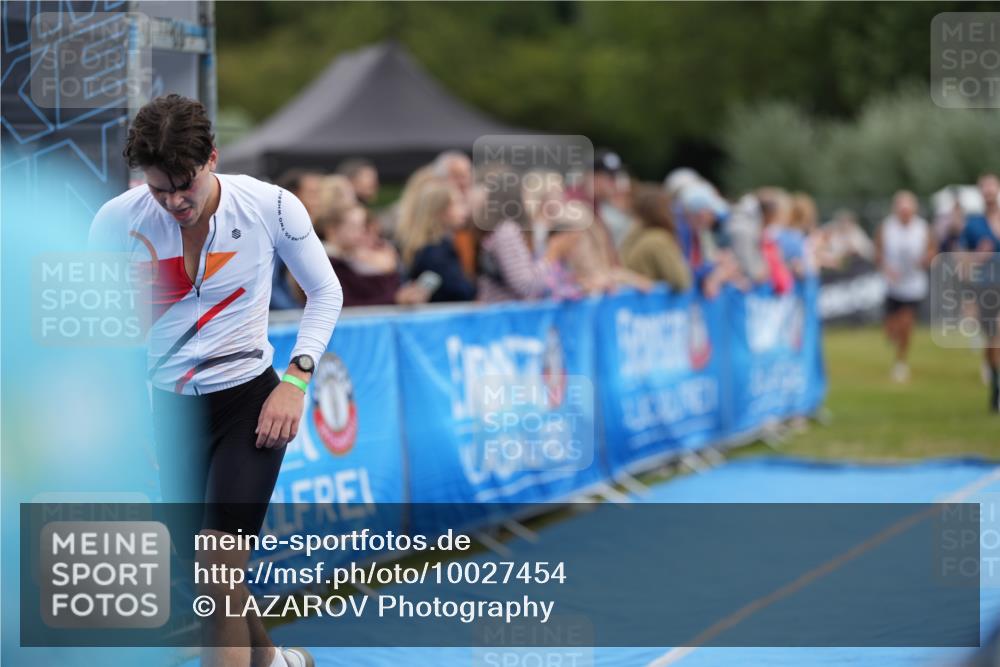 30.08.2026 - Elbe Triathlon Hamburg LAZAROV Photography http://msf.ph/oto/10027454 30.08.2026 11:06:27 Ziel 425, 482, 628 meine-sportfotos.de