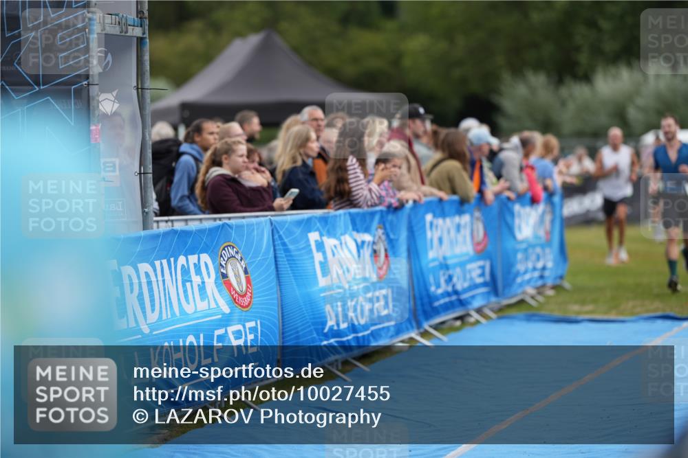 30.08.2026 - Elbe Triathlon Hamburg LAZAROV Photography http://msf.ph/oto/10027455 30.08.2026 11:06:27 Ziel 425, 482, 628 meine-sportfotos.de