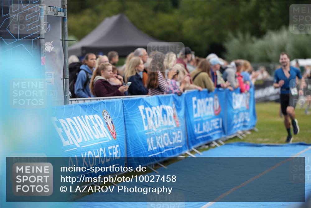 30.08.2026 - Elbe Triathlon Hamburg LAZAROV Photography http://msf.ph/oto/10027458 30.08.2026 11:06:28 Ziel 425, 482, 628 meine-sportfotos.de