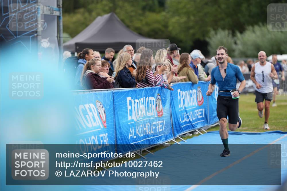 30.08.2026 - Elbe Triathlon Hamburg LAZAROV Photography http://msf.ph/oto/10027462 30.08.2026 11:06:30 Ziel 425, 482, 628 meine-sportfotos.de
