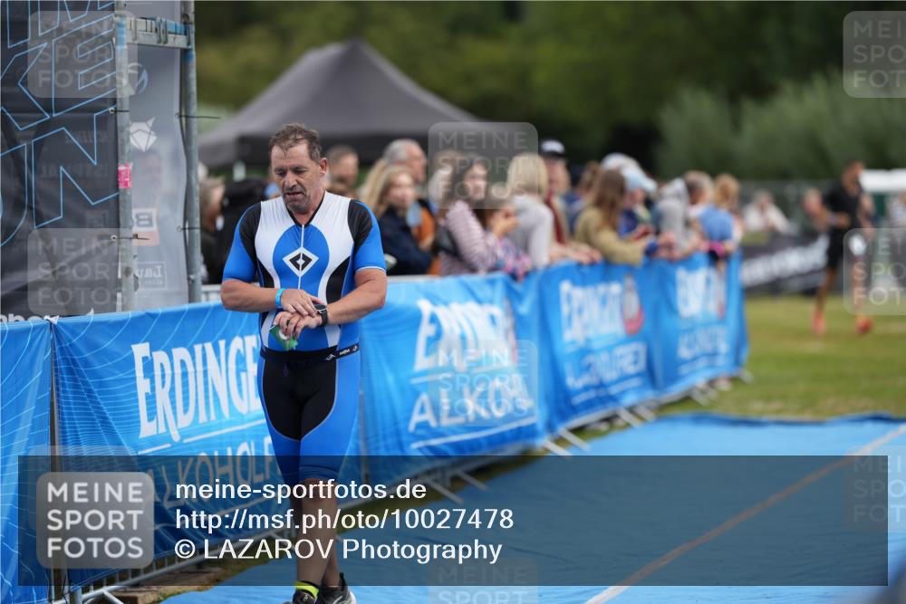 30.08.2026 - Elbe Triathlon Hamburg LAZAROV Photography http://msf.ph/oto/10027478 30.08.2026 11:06:52 Ziel 289 meine-sportfotos.de