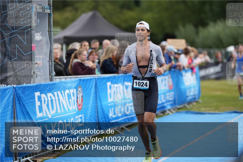 30.08.2026 - Elbe Triathlon Hamburg LAZAROV Photography http://msf.ph/oto/10027480 30.08.2026 11:07:18 Ziel 488, 1024 meine-sportfotos.de