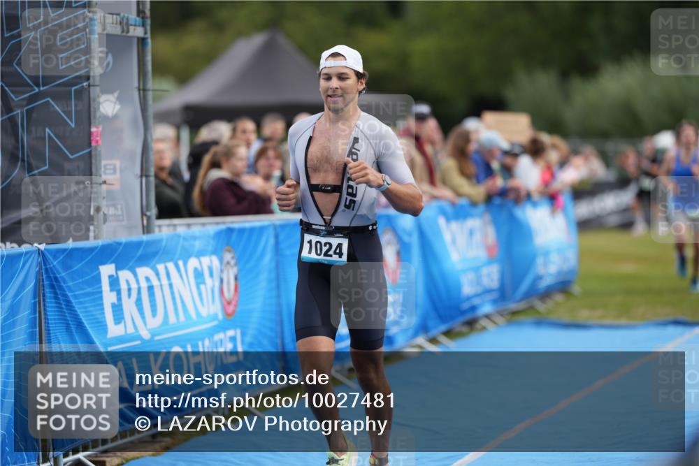 30.08.2026 - Elbe Triathlon Hamburg LAZAROV Photography http://msf.ph/oto/10027481 30.08.2026 11:07:19 Ziel 488, 1024 meine-sportfotos.de