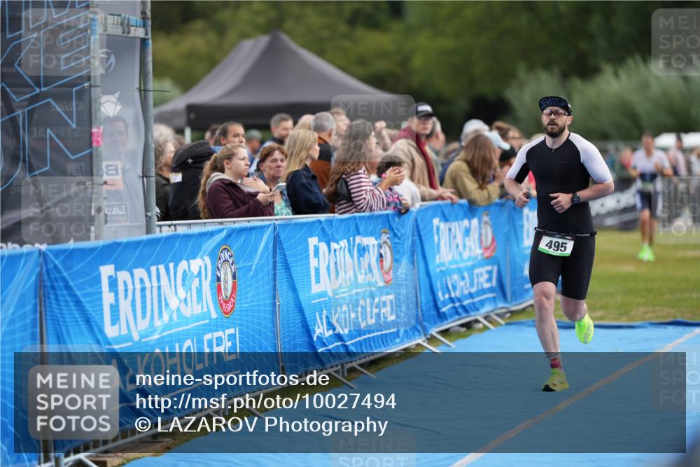 30.08.2026 - Elbe Triathlon Hamburg LAZAROV Photography http://msf.ph/oto/10027494 30.08.2026 11:07:27 Ziel 488, 495, 728 meine-sportfotos.de
