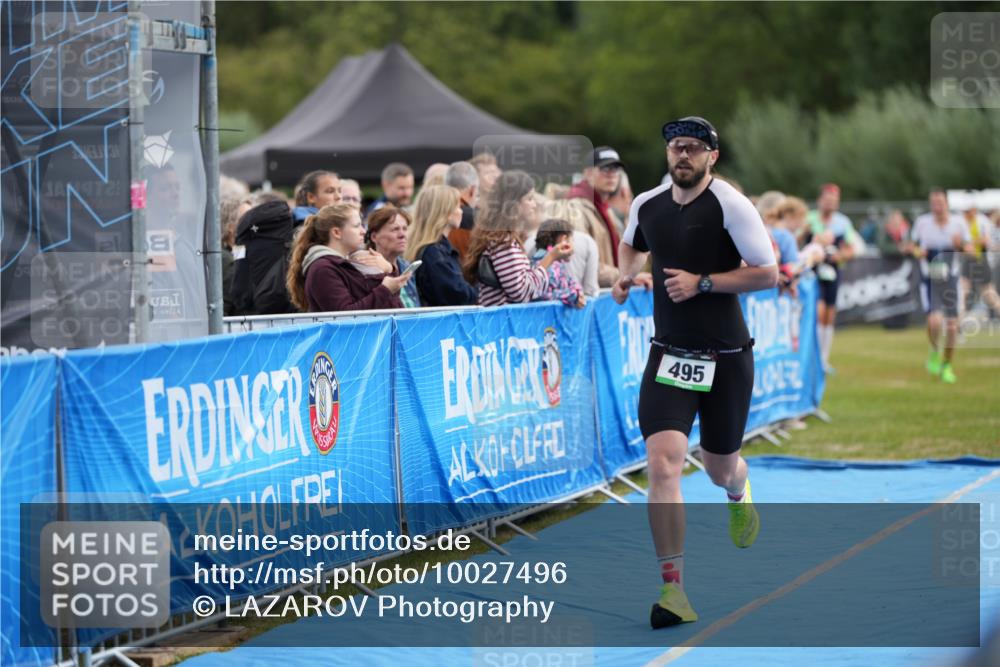 30.08.2026 - Elbe Triathlon Hamburg LAZAROV Photography http://msf.ph/oto/10027496 30.08.2026 11:07:28 Ziel 495, 728 meine-sportfotos.de