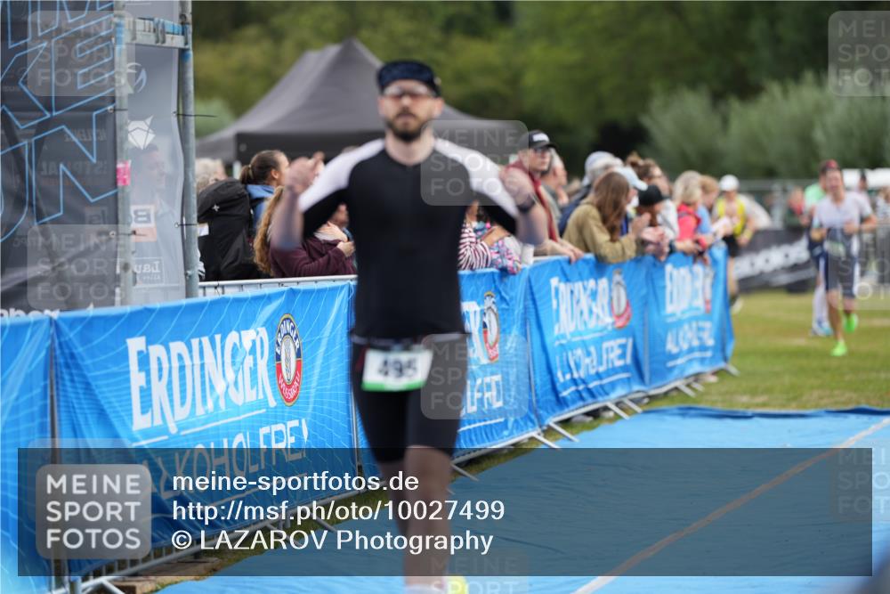 30.08.2026 - Elbe Triathlon Hamburg LAZAROV Photography http://msf.ph/oto/10027499 30.08.2026 11:07:29 Ziel 495, 728 meine-sportfotos.de