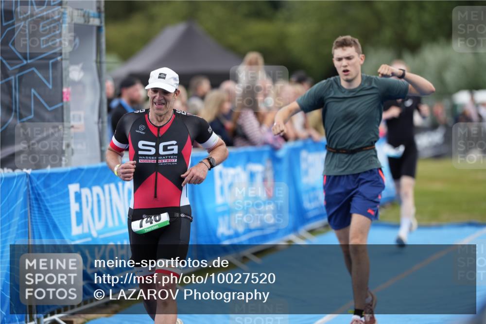 30.08.2026 - Elbe Triathlon Hamburg LAZAROV Photography http://msf.ph/oto/10027520 30.08.2026 11:08:56 Ziel 503, 555, 746, 1042 meine-sportfotos.de