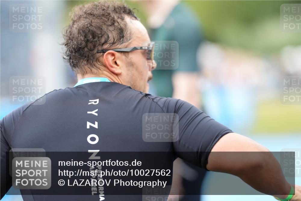 30.08.2026 - Elbe Triathlon Hamburg LAZAROV Photography http://msf.ph/oto/10027562 30.08.2026 11:10:26 Ziel 557 meine-sportfotos.de