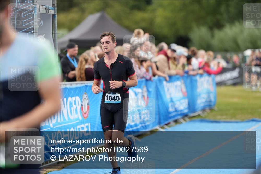 30.08.2026 - Elbe Triathlon Hamburg LAZAROV Photography http://msf.ph/oto/10027569 30.08.2026 11:10:44 Ziel 426, 513, 666, 678, 1045 meine-sportfotos.de