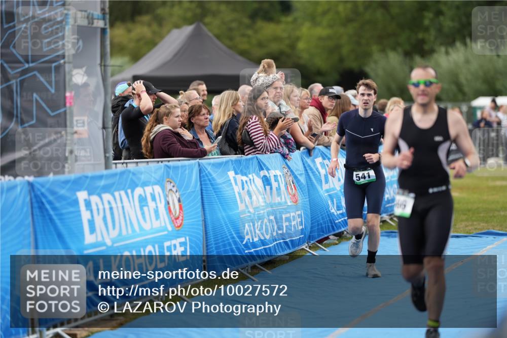 30.08.2026 - Elbe Triathlon Hamburg LAZAROV Photography http://msf.ph/oto/10027572 30.08.2026 11:10:51 Ziel 437, 541, 566, 666 meine-sportfotos.de