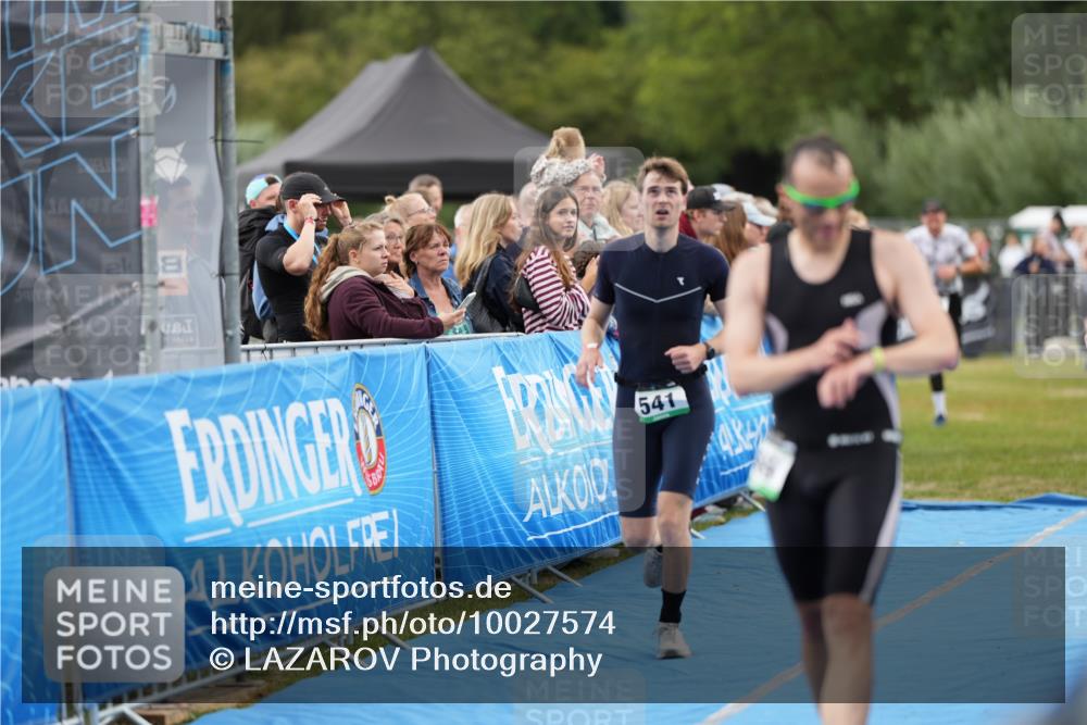 30.08.2026 - Elbe Triathlon Hamburg LAZAROV Photography http://msf.ph/oto/10027574 30.08.2026 11:10:52 Ziel 437, 541, 566, 666 meine-sportfotos.de