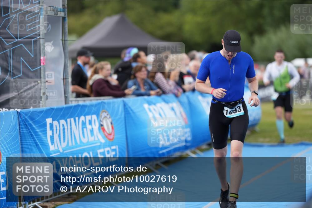 30.08.2026 - Elbe Triathlon Hamburg LAZAROV Photography http://msf.ph/oto/10027619 30.08.2026 11:12:49 Ziel 773, 1093, 1097 meine-sportfotos.de
