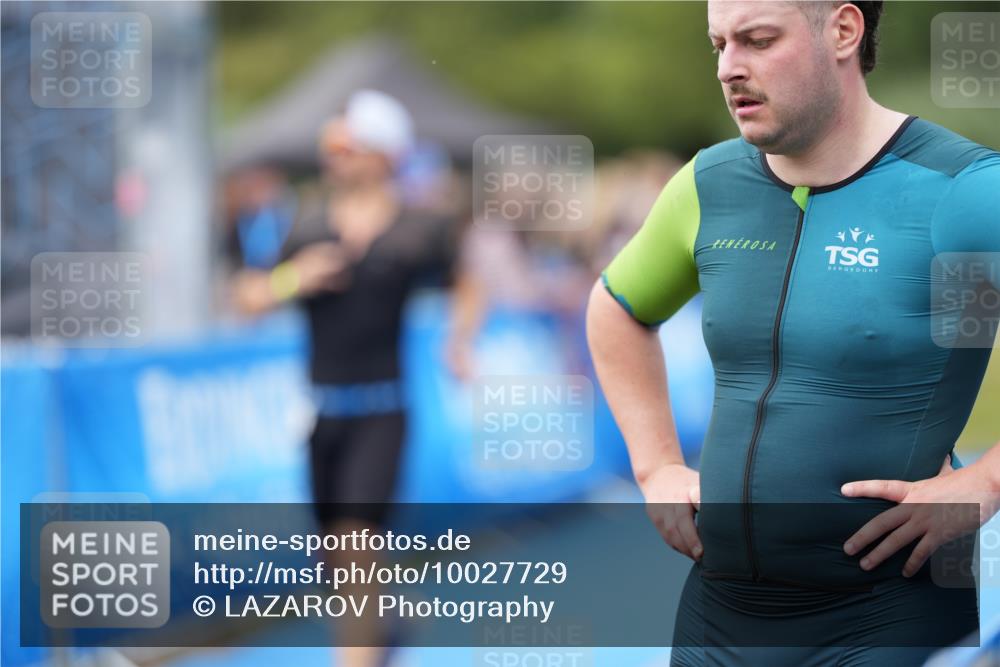 30.08.2026 - Elbe Triathlon Hamburg LAZAROV Photography http://msf.ph/oto/10027729 30.08.2026 11:16:05 Ziel 1211 meine-sportfotos.de
