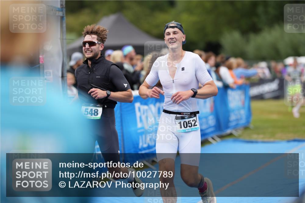 30.08.2026 - Elbe Triathlon Hamburg LAZAROV Photography http://msf.ph/oto/10027789 30.08.2026 11:18:26 Ziel 548, 577, 1052 meine-sportfotos.de