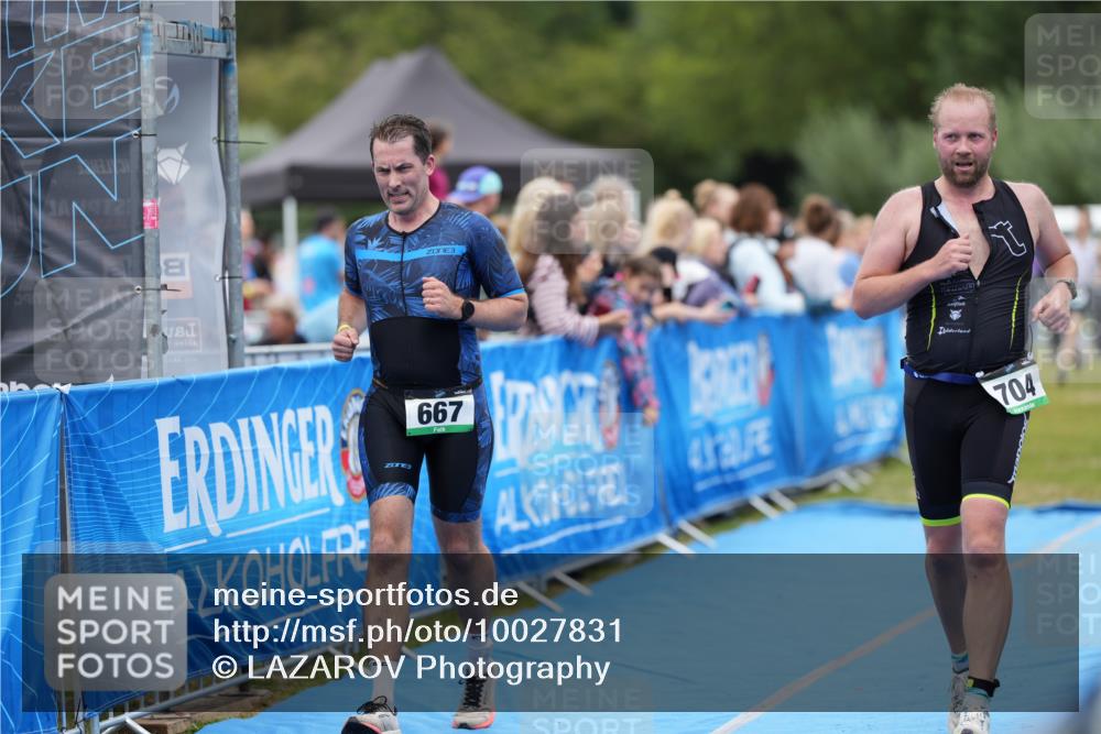 30.08.2026 - Elbe Triathlon Hamburg LAZAROV Photography http://msf.ph/oto/10027831 30.08.2026 11:19:50 Ziel 667, 704 meine-sportfotos.de