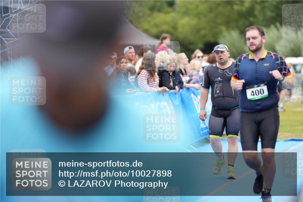 30.08.2026 - Elbe Triathlon Hamburg LAZAROV Photography http://msf.ph/oto/10027898 30.08.2026 11:21:45 Ziel 283, 400, 540, 561, 991 meine-sportfotos.de