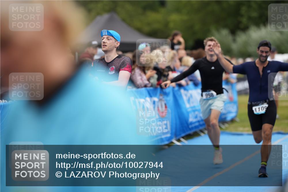 30.08.2026 - Elbe Triathlon Hamburg LAZAROV Photography http://msf.ph/oto/10027944 30.08.2026 11:23:27 Ziel 403, 404, 693, 998, 1023, 1109 meine-sportfotos.de