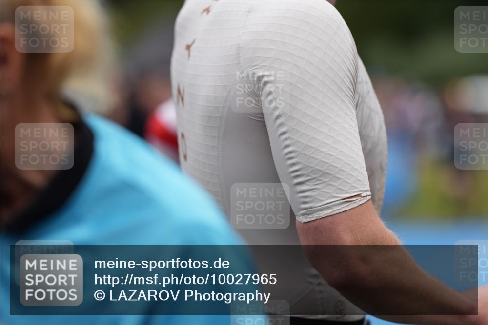 30.08.2026 - Elbe Triathlon Hamburg LAZAROV Photography http://msf.ph/oto/10027965 30.08.2026 11:23:54 Ziel 472, 988, 1006, 1104, 1138 meine-sportfotos.de