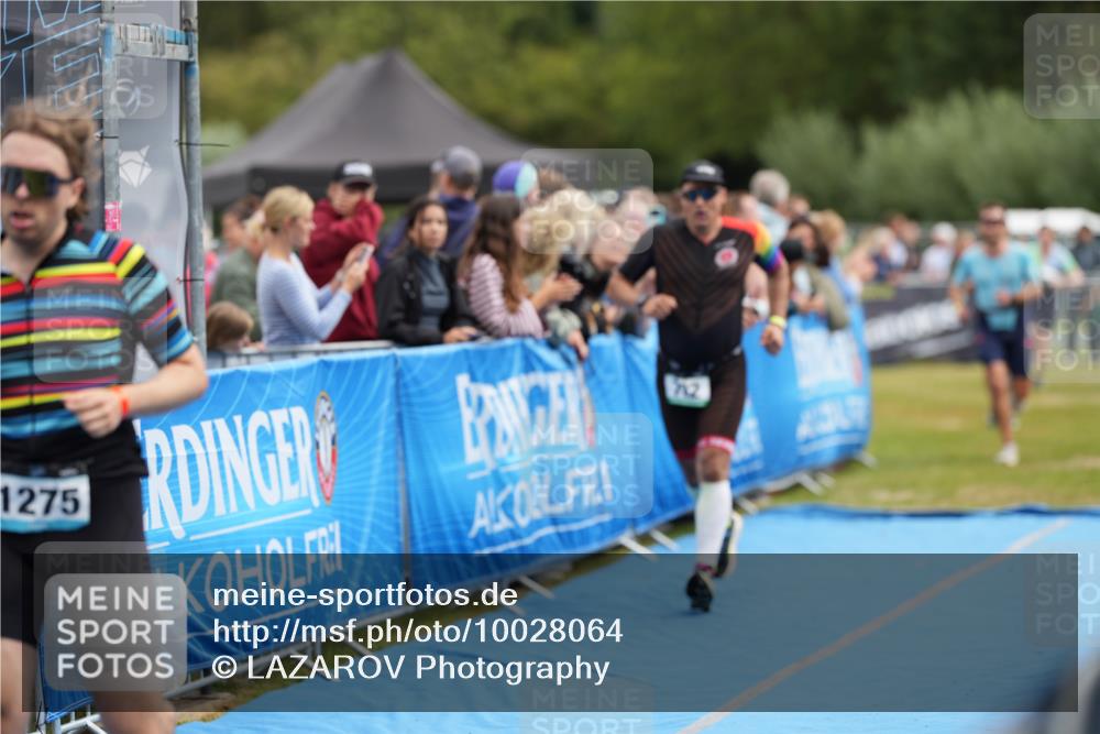 30.08.2026 - Elbe Triathlon Hamburg LAZAROV Photography http://msf.ph/oto/10028064 30.08.2026 11:27:01 Ziel 702, 1110, 1172, 1194, 1275 meine-sportfotos.de