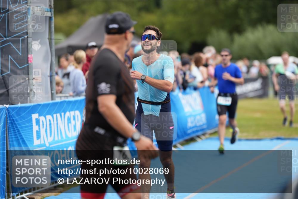 30.08.2026 - Elbe Triathlon Hamburg LAZAROV Photography http://msf.ph/oto/10028069 30.08.2026 11:27:05 Ziel 702, 1110, 1172, 1194 meine-sportfotos.de