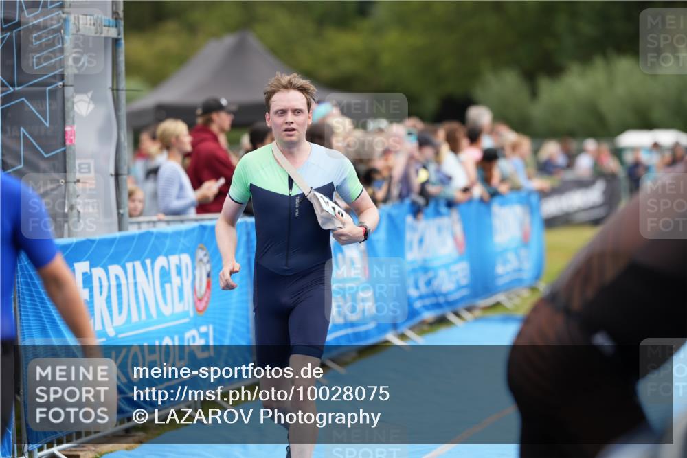 30.08.2026 - Elbe Triathlon Hamburg LAZAROV Photography http://msf.ph/oto/10028075 30.08.2026 11:27:10 Ziel 1110, 1194, 1320 meine-sportfotos.de