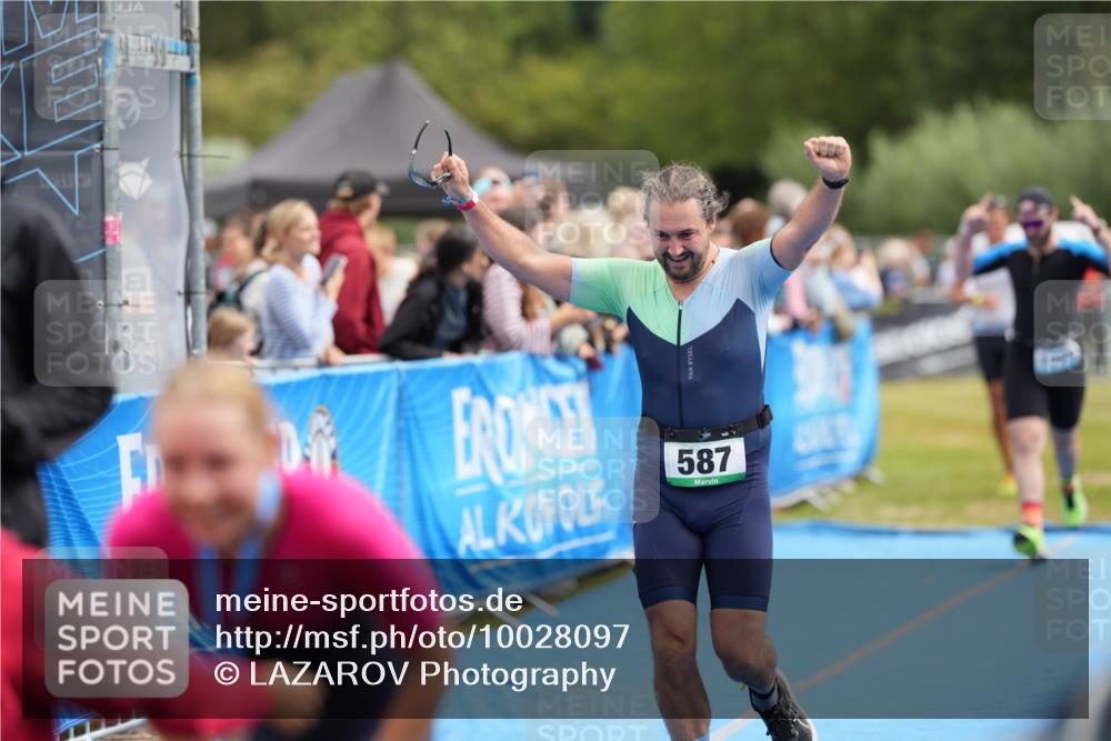 30.08.2026 - Elbe Triathlon Hamburg LAZAROV Photography http://msf.ph/oto/10028097 30.08.2026 11:28:00 Ziel 587, 754, 1065, 1068, 1103 meine-sportfotos.de